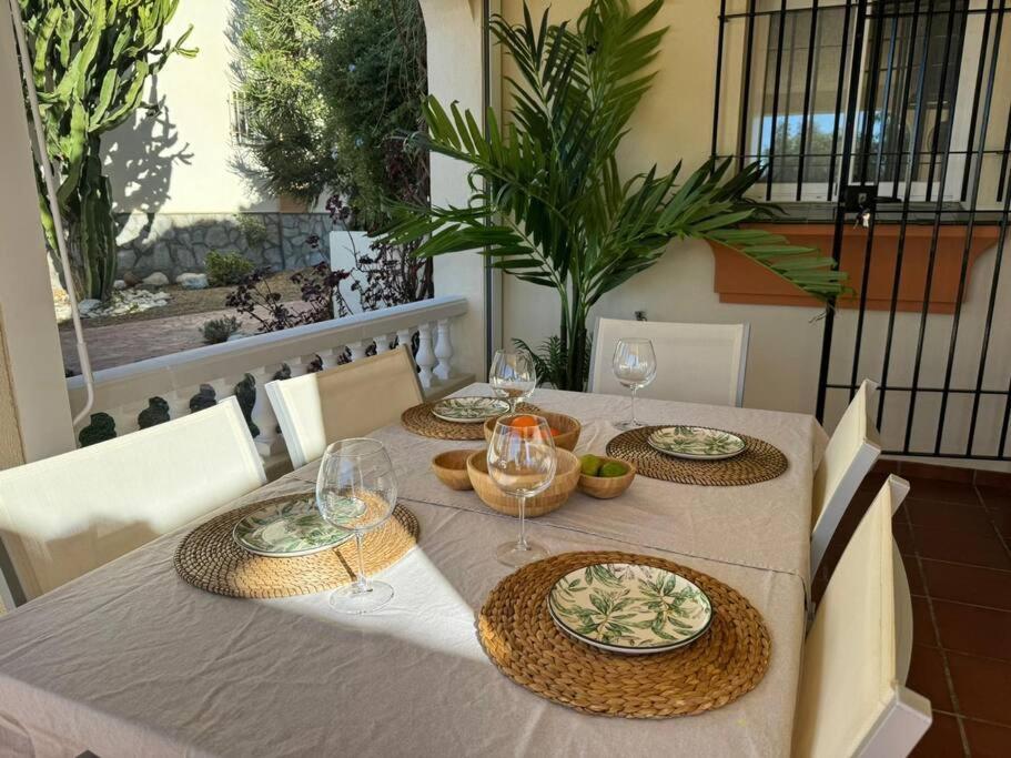 Nuevo Torrox Deluxe Beach & Piscina 外观 照片