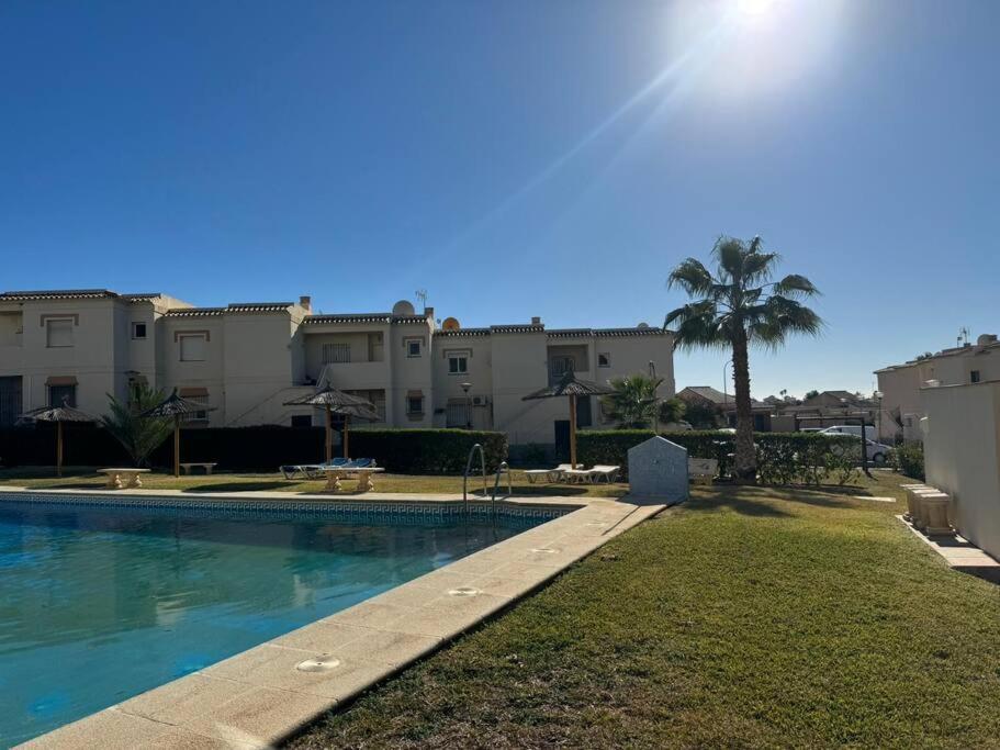 Nuevo Torrox Deluxe Beach & Piscina 外观 照片